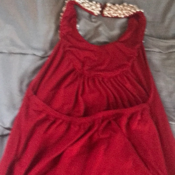 Red halter top - Picture 4 of 4